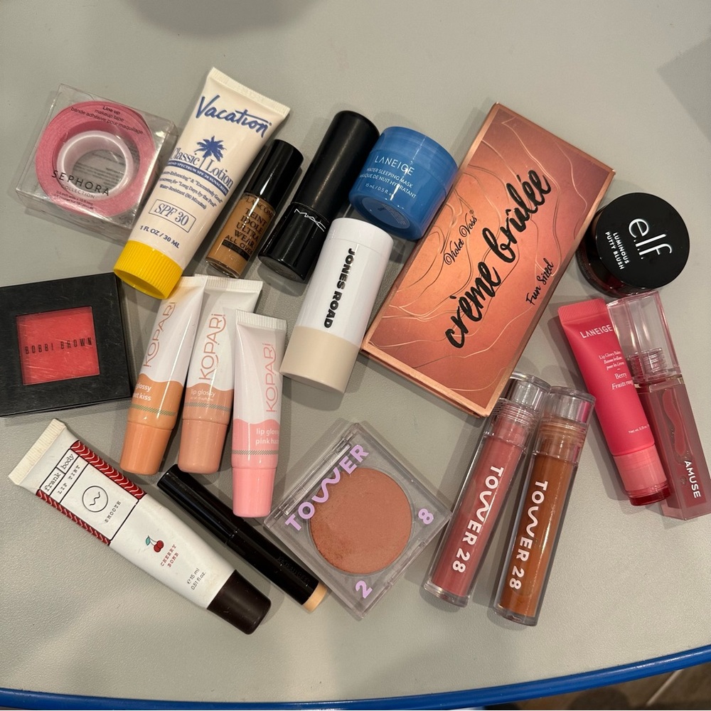 ✨UPDATED 7/28 Makeup Bundle-Declutter Sale✨